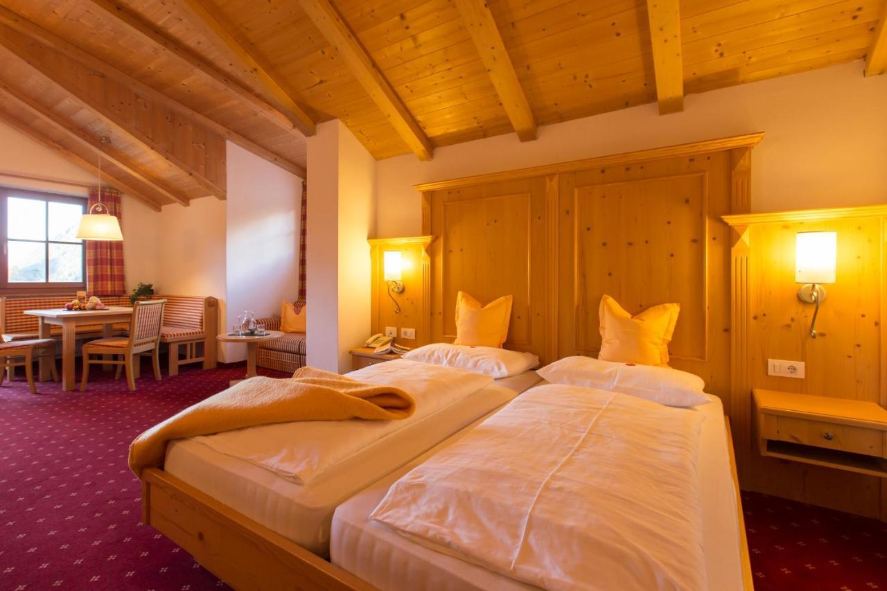 Berghotel Johanneshof Anterselva di Mezzo Esterno foto