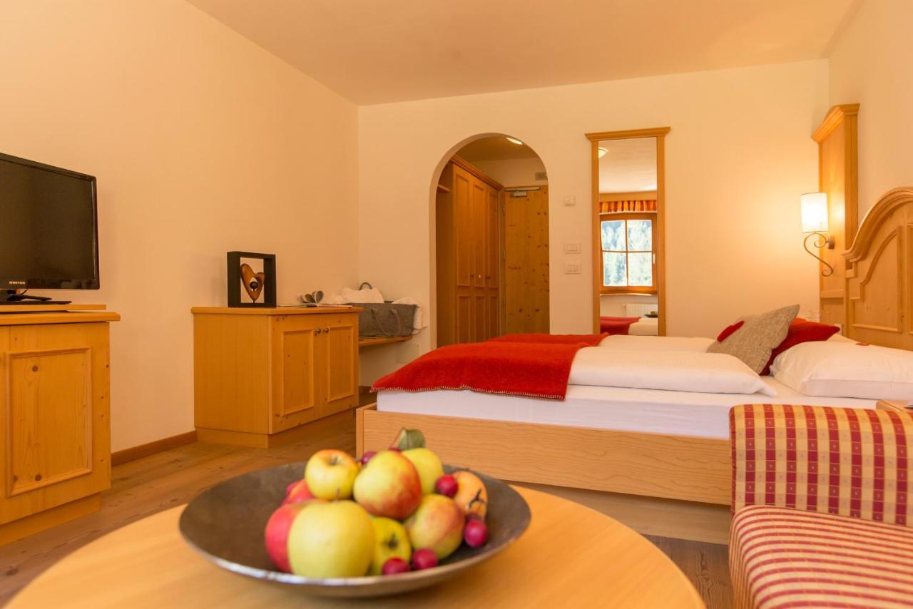Berghotel Johanneshof Anterselva di Mezzo Esterno foto