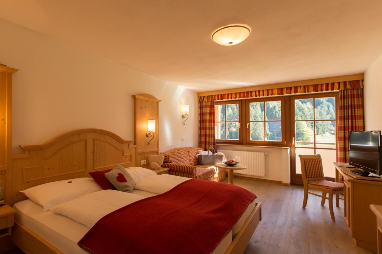 Berghotel Johanneshof Anterselva di Mezzo Esterno foto
