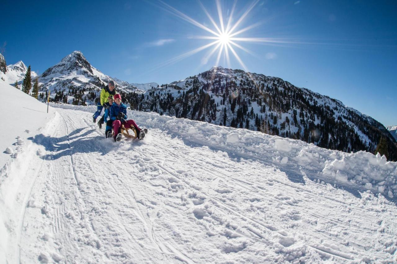 Berghotel Johanneshof Anterselva di Mezzo Esterno foto
